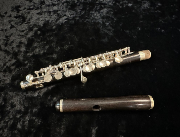 Photo Powell Signature Piccolo #1487 - Lightly Played Store Stock